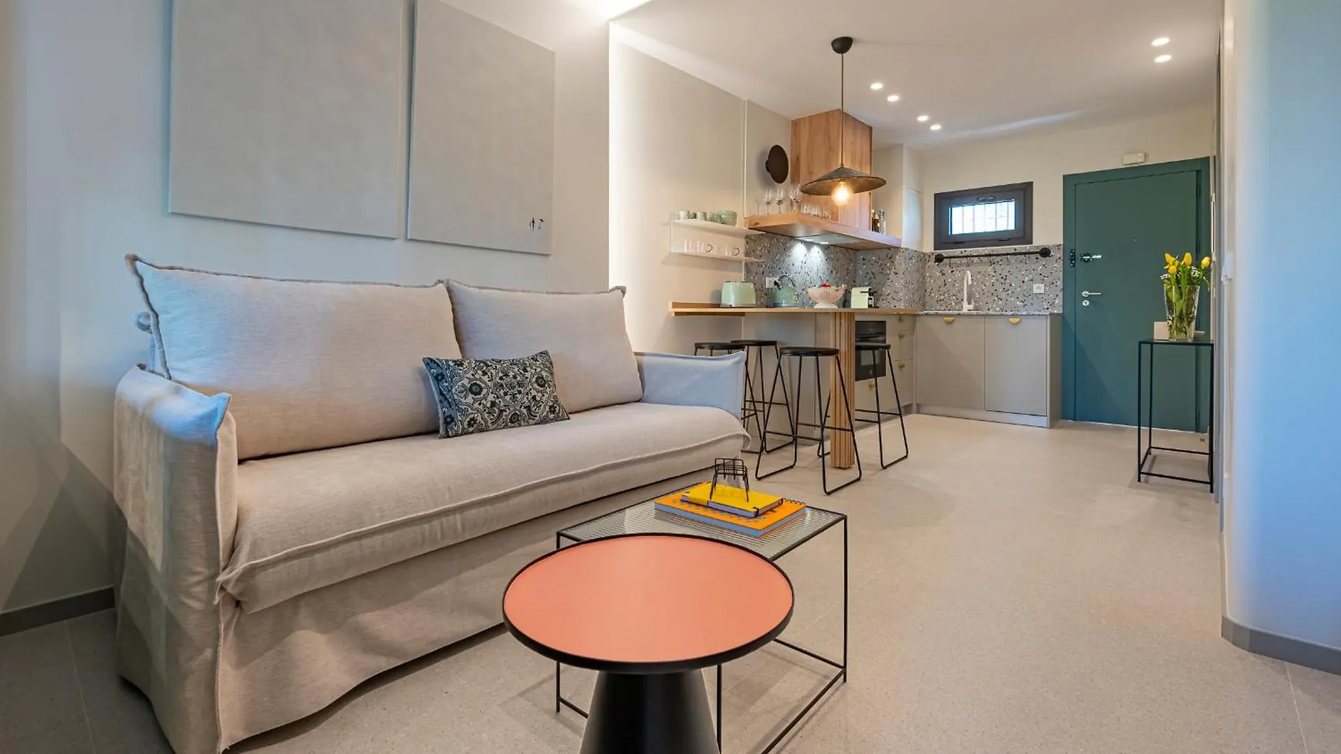 Apartment Newly Renovated Studio In Golden Mile W/ Pool Marbella Spain