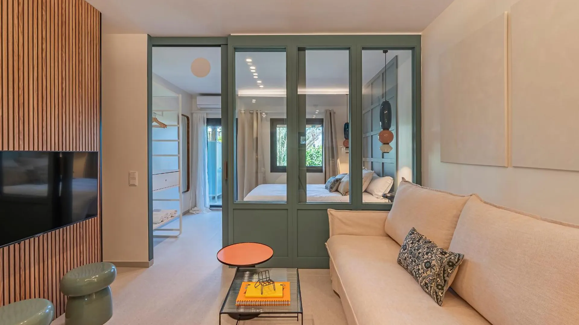 Newly Renovated Studio In Golden Mile W/ Pool Marbella Apartment