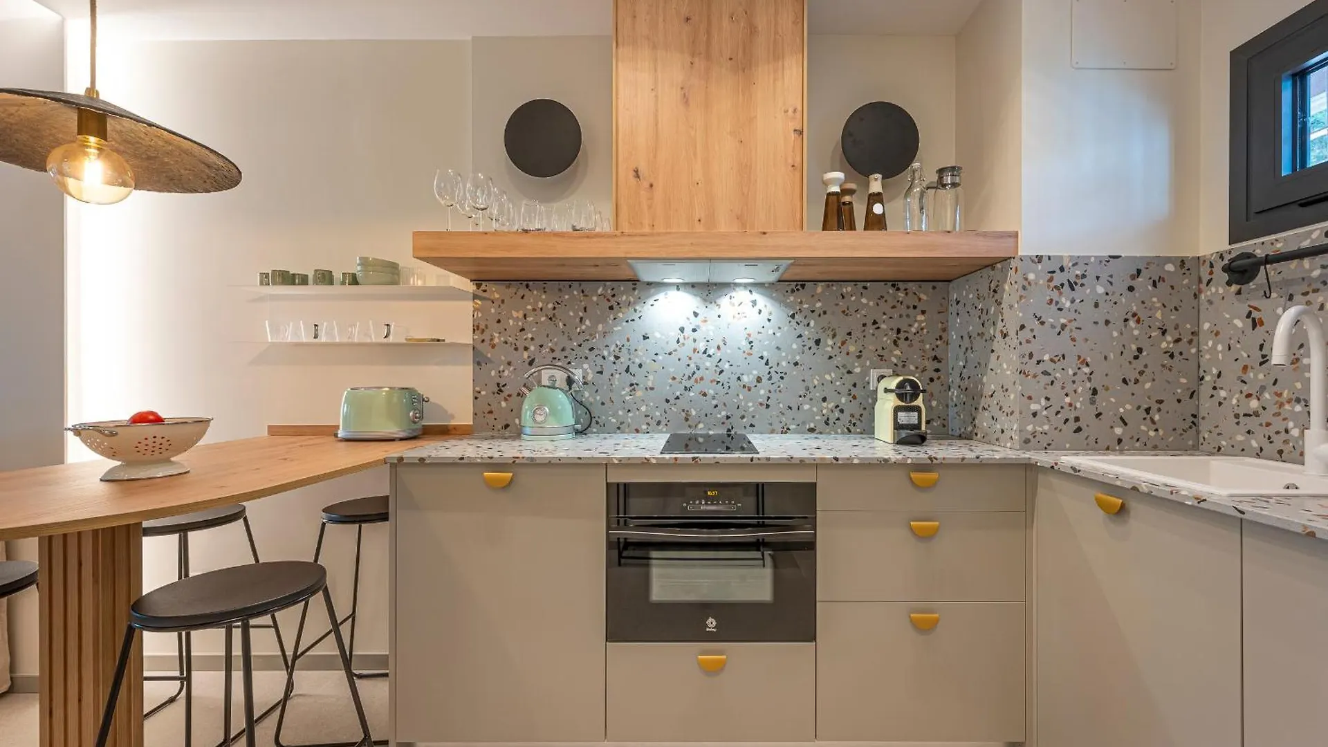 Newly Renovated Studio In Golden Mile W/ Pool Marbella Apartment