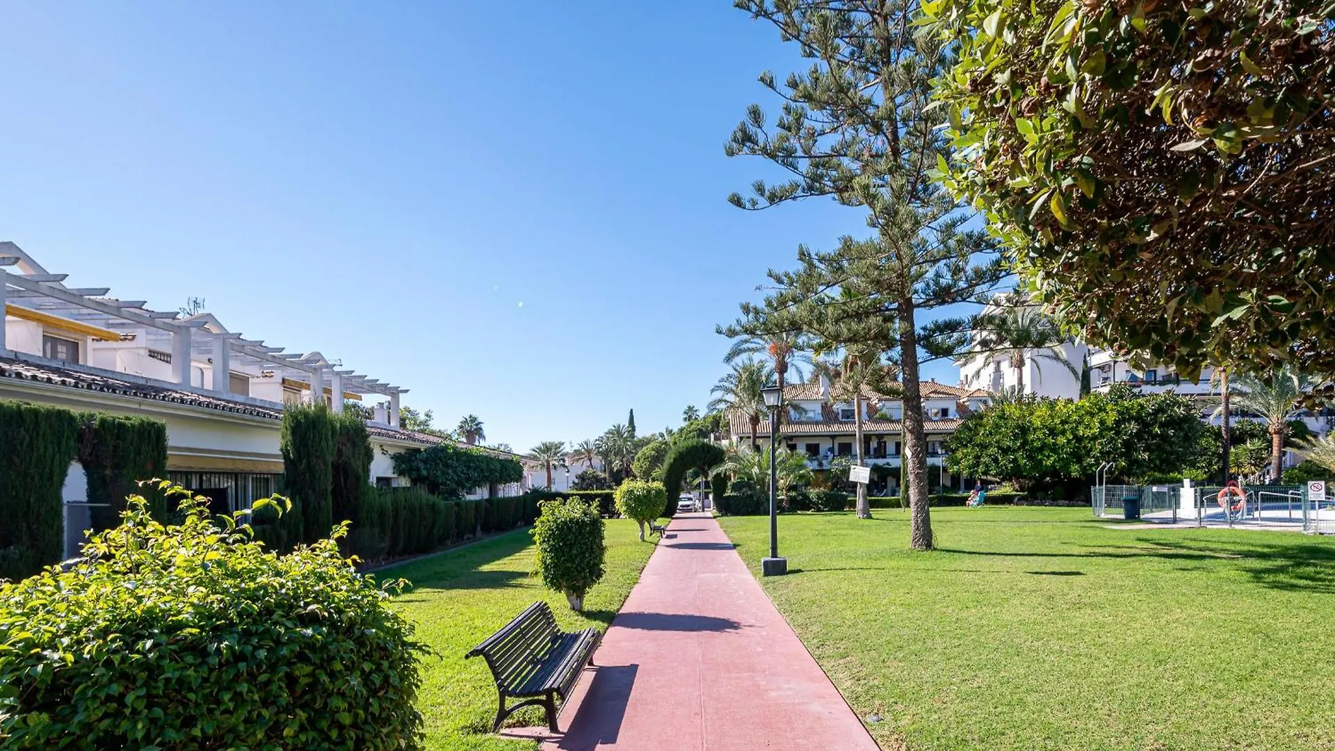 Apartment Newly Renovated Studio In Golden Mile W/ Pool Marbella