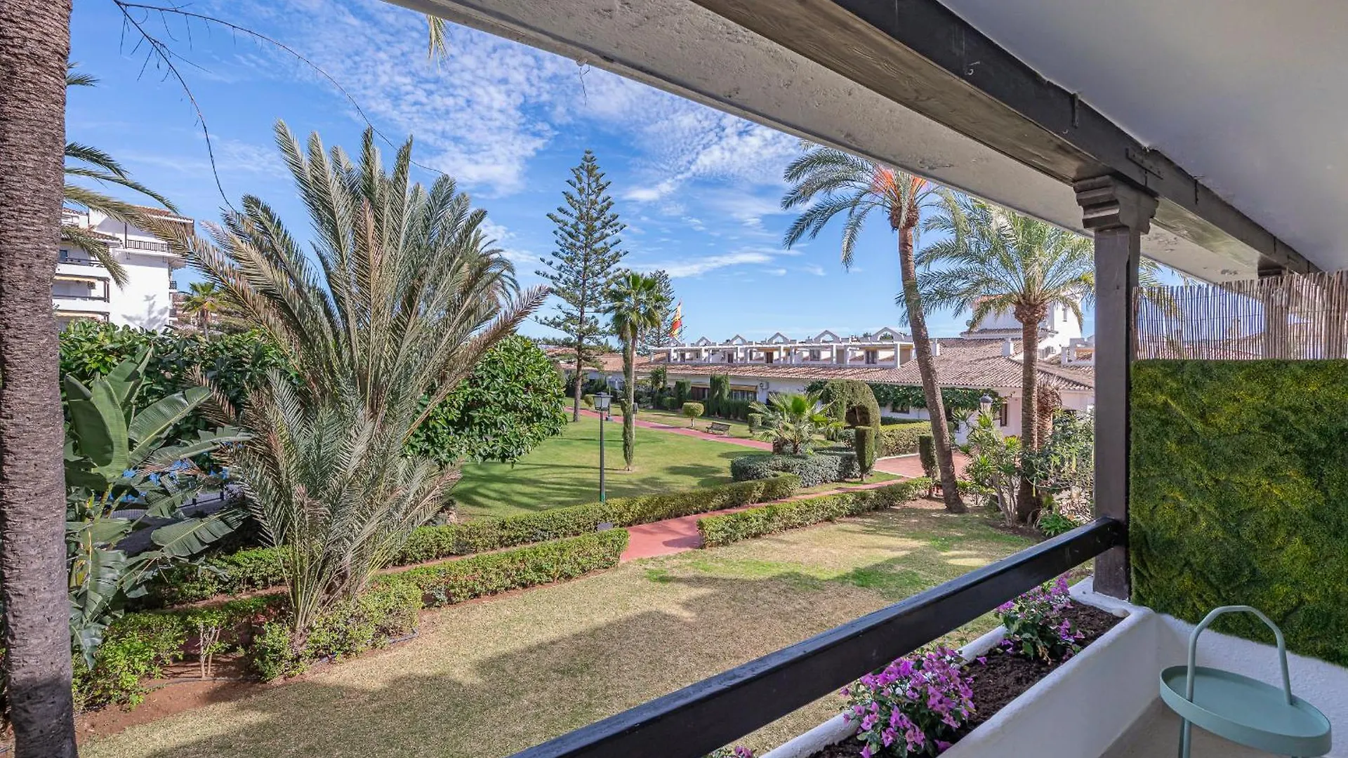 Apartment Newly Renovated Studio In Golden Mile W/ Pool Marbella
