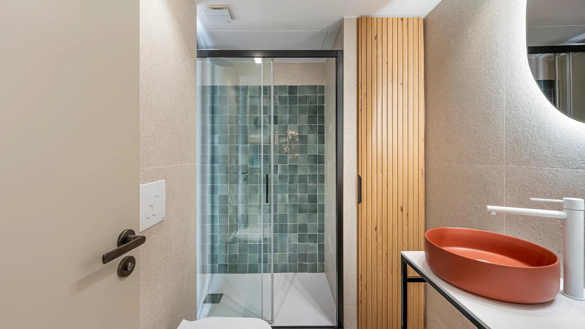 Apartment Newly Renovated Studio In Golden Mile W/ Pool Marbella Spain